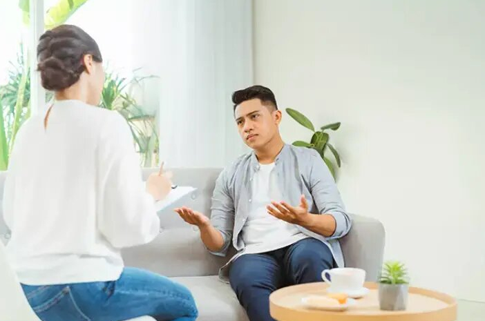 Cara Berbicara Tentang Kesehatan Mental Dengan Orang Lain